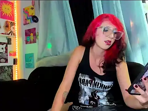 Cherrypieuwu online show from 07-12-26, 03:52
