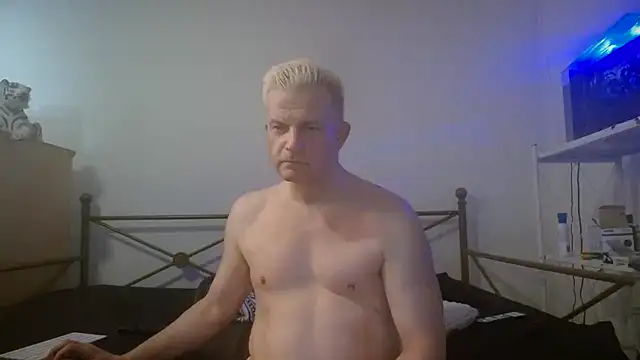 Snapshot of Dragonnyc@xh chatting on 02-16-25, 04:09 Dragonnycxh online show from 02-16-25, 04:09