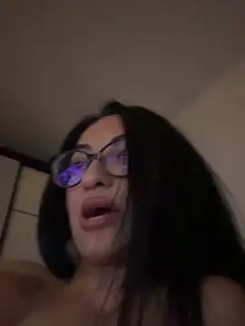 Snapshot of NikkiStarX chatting on 02-04-26, 06:36 NikkiStarX online show from 02-04-26, 06:36