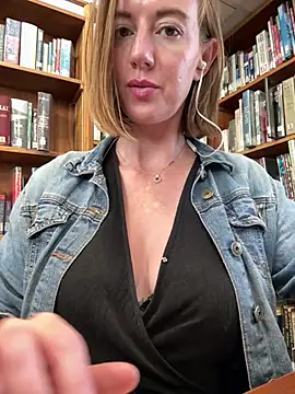 TopsyWilde online show from 01-10-25, 12:36