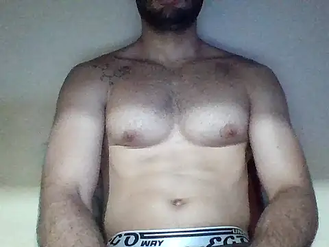 Snapshot of peneduro_19 chatting on 03-19-26, 04:44 peneduro 19 online show from 03-19-26, 04:44