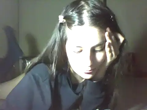 Snapshot of Insomniacl chatting on 03-18-25, 06:25 Insomniacl online show from 03-18-25, 06:25