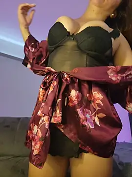 VickyHoult online show from 10-23-25, 07:45