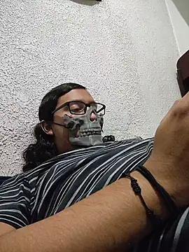 Snapshot of HardestPepe chatting on 12-20-25, 09:05 HardestPepe online show from 12-20-25, 09:05