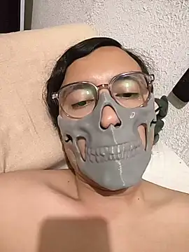 Snapshot of HardestPepe chatting on 03-27-26, 07:14 HardestPepe online show from 03-27-26, 07:14