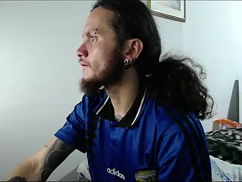 Snapshot of raggaman_ chatting on 04-03-26, 02:42 raggaman online show from 04-03-26, 02:42