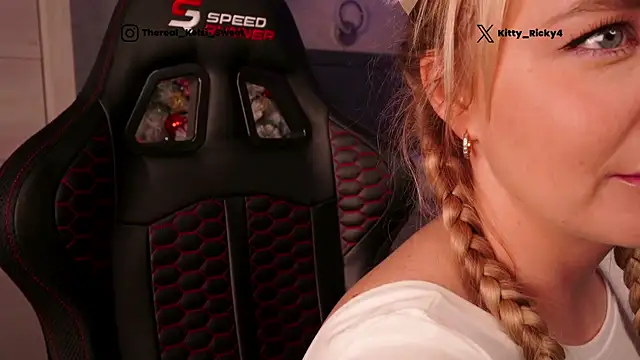 Kitty Ricky online show from 01-11-26, 09:36