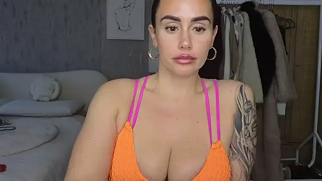LibbyLoveHeartx online show from 11-19-25, 08:14