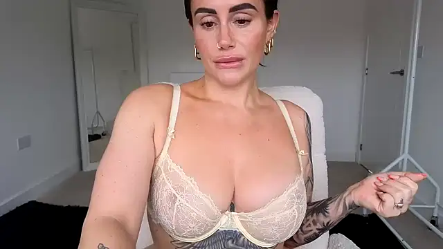 LibbyLoveHeartx online show from 07-13-26, 09:12