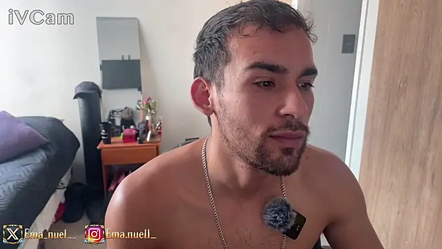 Snapshot of Emanuell__ chatting on 03-05-26, 03:30 Emanuell online show from 03-05-26, 03:30