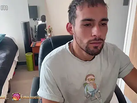 Snapshot of Emanuell__ chatting on 03-10-26, 08:14 Emanuell online show from 03-10-26, 08:14