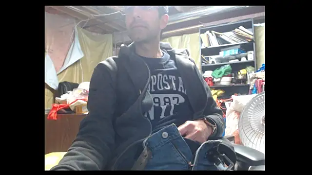 Gsmile1 online show from 12-21-24, 01:36