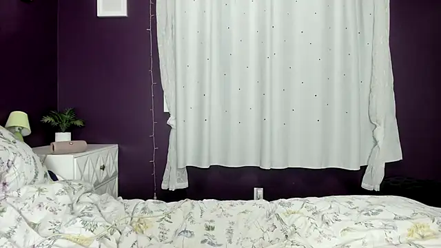 Snapshot of bossbratbimbo chatting on 02-08-25, 02:36 bossbratbimbo online show from 02-08-25, 02:36