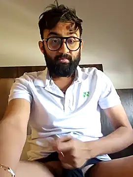 Snapshot of love4shownude chatting on 01-17-25, 05:42 love4shownude online show from 01-17-25, 05:42