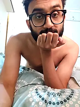 Snapshot of love4shownude chatting on 10-19-25, 04:02 love4shownude online show from 10-19-25, 04:02