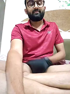 Snapshot of love4shownude chatting on 05-11-26, 05:43 love4shownude online show from 05-11-26, 05:43