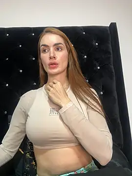 SofiaCarter online show from 12-30-24, 01:48