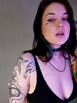 LazyTanukii online show from 10-17-25, 06:38