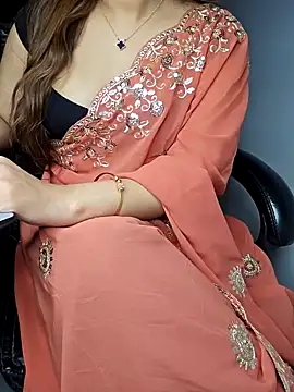 Snapshot of aliyaah_singh chatting on 01-15-25, 08:05 aliyaah singh online show from 01-15-25, 08:05