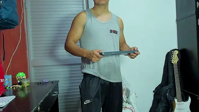 Snapshot of VincentSavage chatting on 02-06-26, 12:48 VincentSavage online show from 02-06-26, 12:48