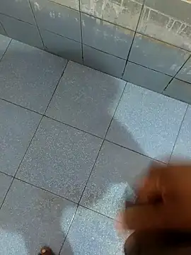 dinesh682 online show from 10-20-25, 12:27