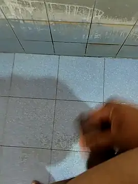 dinesh682 online show from 10-22-25, 11:04