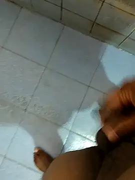 dinesh682 online show from 11-14-25, 07:56