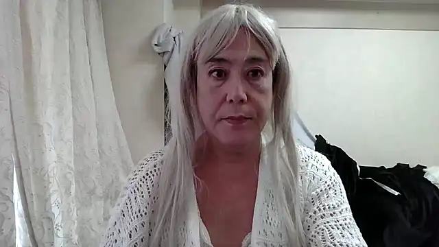 Snapshot of Saori_M chatting on 03-08-26, 04:38 Saori M online show from 03-08-26, 04:38