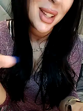 Queen sousou online show from 11-19-25, 02:44