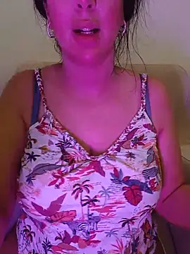Snapshot of Queen_sousou chatting on 07-01-26, 08:52 Queen sousou online show from 07-01-26, 08:52