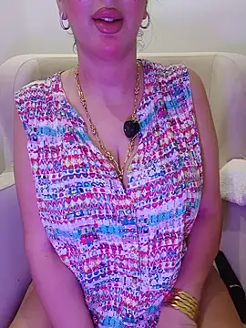 Snapshot of Queen_sousou chatting on 07-02-26, 12:00 Queen sousou online show from 07-02-26, 12:00