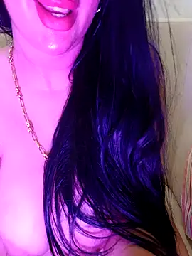 Snapshot of Queen_sousou chatting on 07-03-26, 12:06 Queen sousou online show from 07-03-26, 12:06