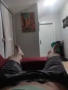 Snapshot of Aykut1990 chatting on 12-16-25, 04:12 Aykut1990 online show from 12-16-25, 04:12