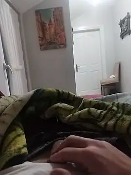 Snapshot of Aykut1990 chatting on 01-13-26, 03:28 Aykut1990 online show from 01-13-26, 03:28