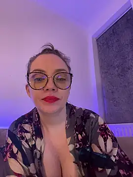 FemDom RubyKnightXXO online show from 01-14-25, 06:49