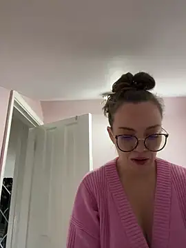 FemDom RubyKnightXXO online show from 01-19-25, 12:50