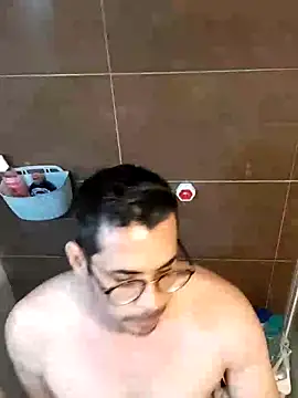 Snapshot of towers_j chatting on 02-16-25, 07:16 towers j online show from 02-16-25, 07:16