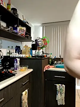 Snapshot of towers_j chatting on 01-16-26, 05:06 towers j online show from 01-16-26, 05:06