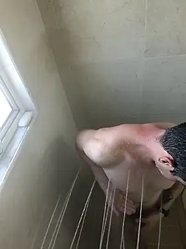 Snapshot of towers_j chatting on 03-18-26, 02:31 towers j online show from 03-18-26, 02:31