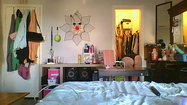 Snapshot of JadeDaMilf chatting on 02-28-25, 02:09 JadeDaMilf online show from 02-28-25, 02:09