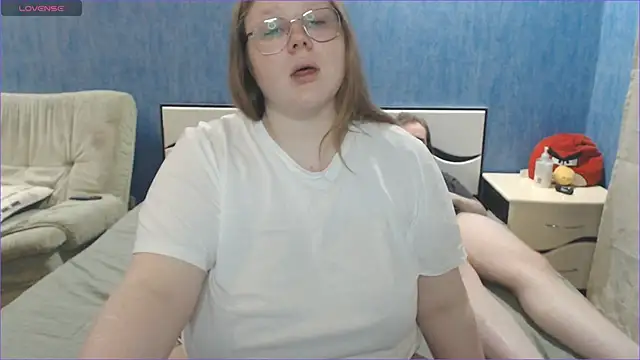 Touch me more please online show from 03-11-25, 02:51