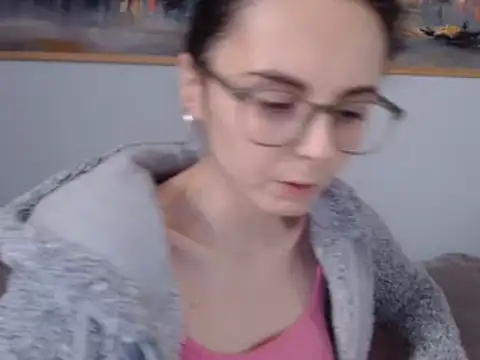 cleophee online show from 02-12-25, 09:52