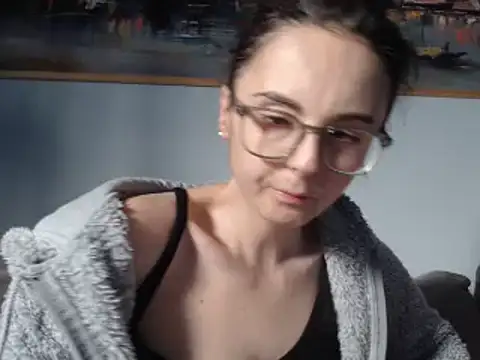 cleophee online show from 02-17-25, 09:46