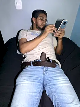 Snapshot of Darkdickhard chatting on 10-09-25, 03:15 Darkdickhard online show from 10-09-25, 03:15