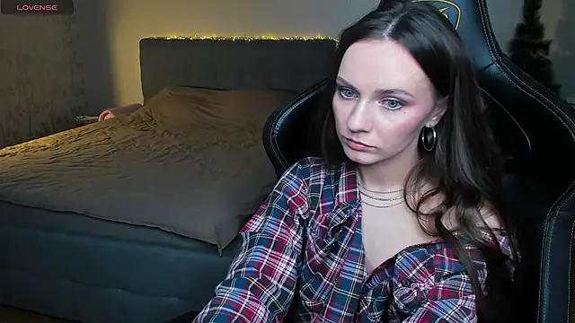 Snapshot of _sweety_ann chatting on 03-13-25, 06:23 sweety ann online show from 03-13-25, 06:23