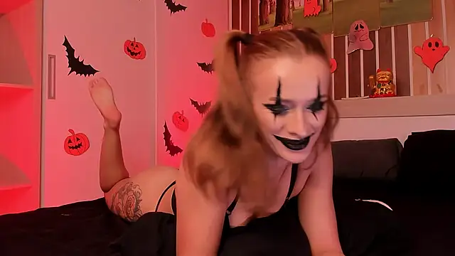 Snapshot of Dora_Banks chatting on 10-29-25, 10:50 Dora Banks online show from 10-29-25, 10:50