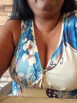 Snapshot of IndianDelia chatting on 10-05-25, 10:35 IndianDelia online show from 10-05-25, 10:35