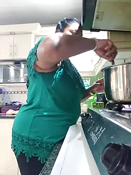 Snapshot of IndianDelia chatting on 01-18-26, 10:19 IndianDelia online show from 01-18-26, 10:19