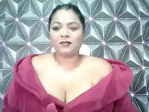 Snapshot of IndianDelia chatting on 03-05-26, 04:08 IndianDelia online show from 03-05-26, 04:08