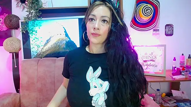Snapshot of CiaraaSweet chatting on 05-22-26, 11:21 CiaraaSweet online show from 05-22-26, 11:21